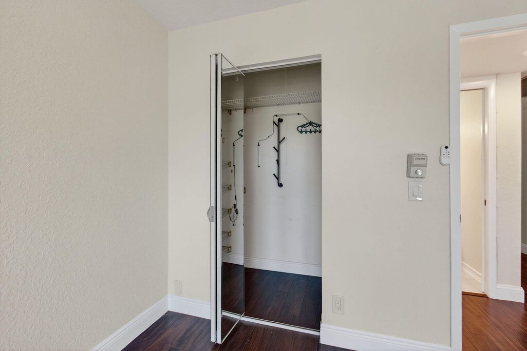 Active With Contract: $1,699 (2 beds, 2 baths, 896 Square Feet)