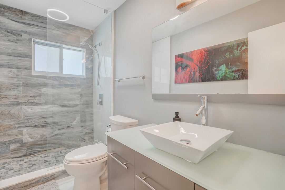 For Sale: $725,000 (3 beds, 2 baths, 1464 Square Feet)