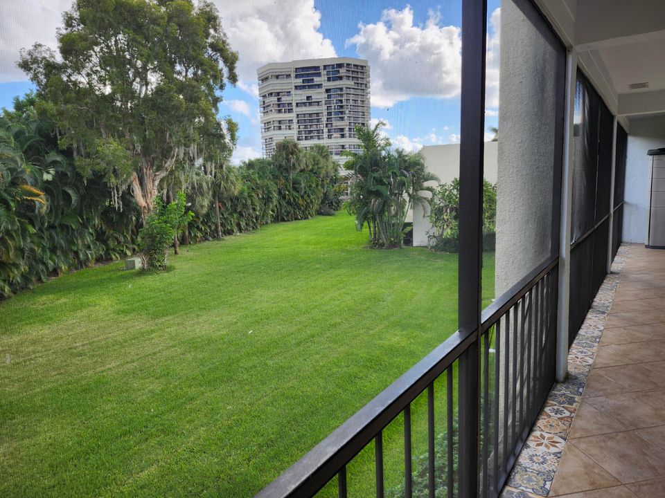 For Sale: $311,900 (2 beds, 2 baths, 1730 Square Feet)