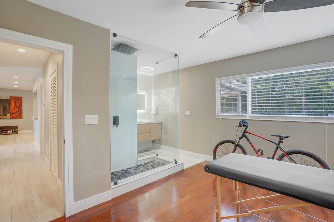 For Sale: $725,000 (3 beds, 2 baths, 1464 Square Feet)