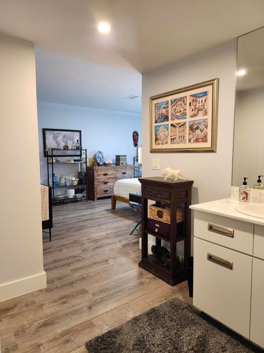 For Sale: $311,900 (2 beds, 2 baths, 1730 Square Feet)