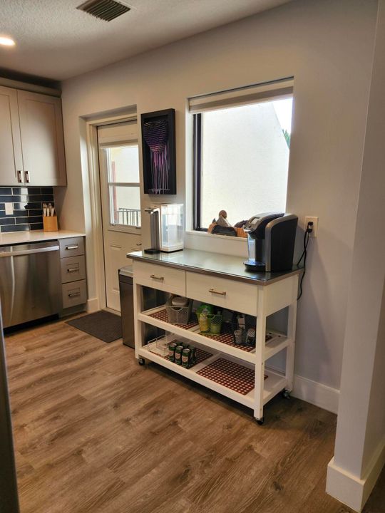 For Sale: $311,900 (2 beds, 2 baths, 1730 Square Feet)