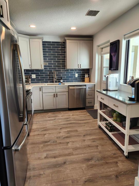 For Sale: $311,900 (2 beds, 2 baths, 1730 Square Feet)