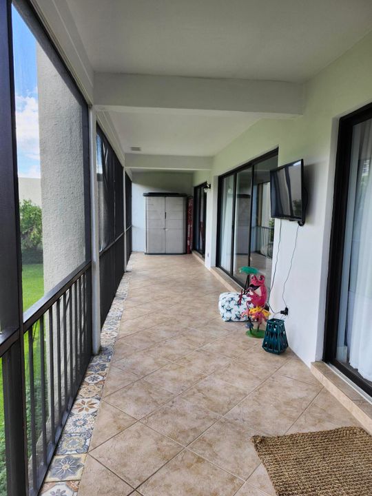 For Sale: $311,900 (2 beds, 2 baths, 1730 Square Feet)