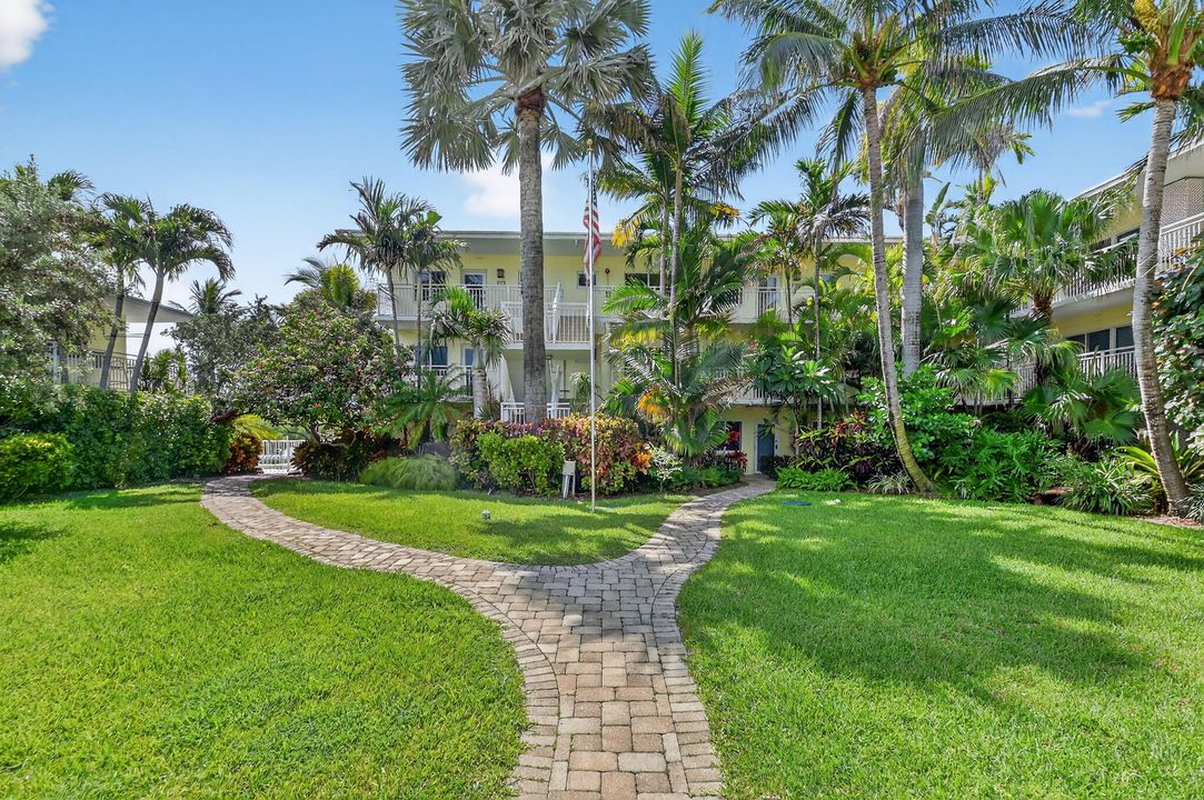 待售: $839,000 (2 贝兹, 2 浴室, 1019 平方英尺)