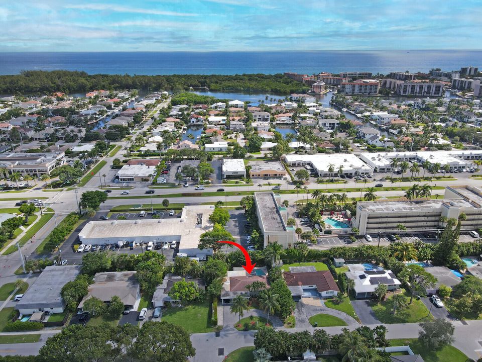 For Sale: $725,000 (3 beds, 2 baths, 1464 Square Feet)