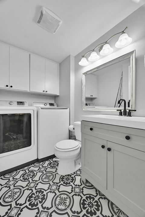 待售: $299,900 (2 贝兹, 2 浴室, 1374 平方英尺)