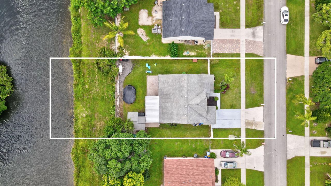 Active With Contract: $475,000 (3 beds, 2 baths, 1340 Square Feet)