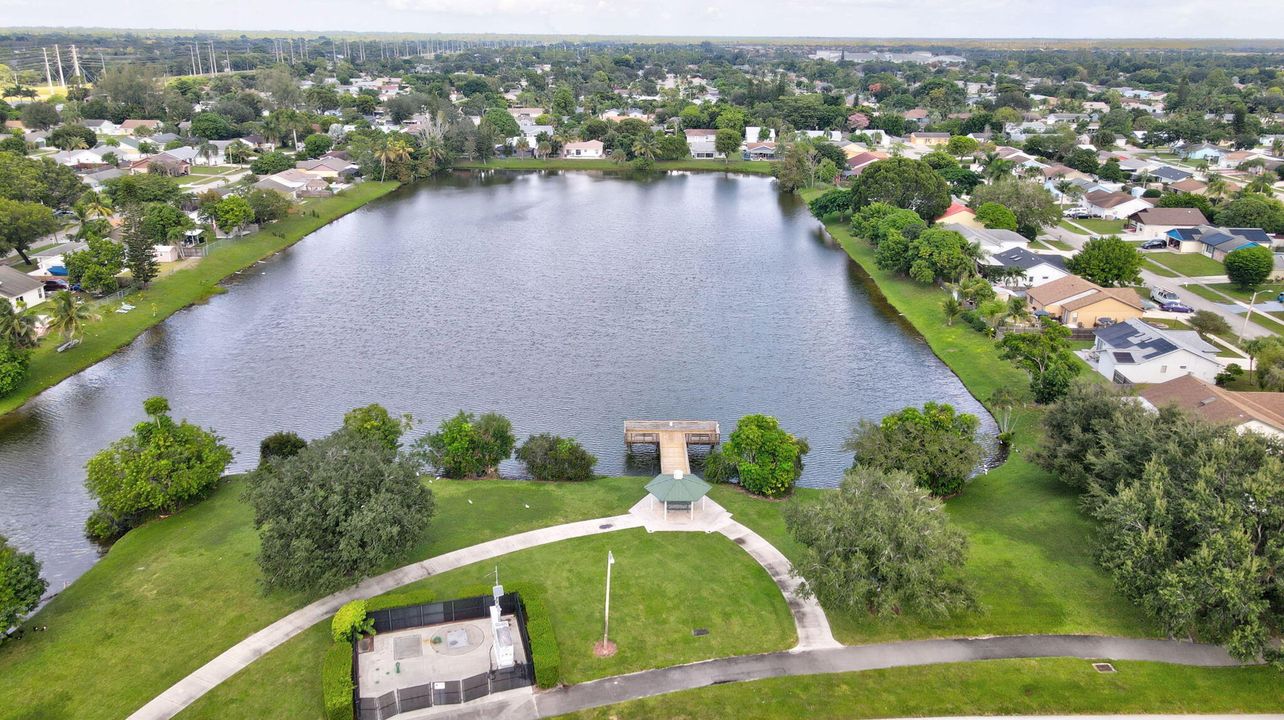 Active With Contract: $475,000 (3 beds, 2 baths, 1340 Square Feet)