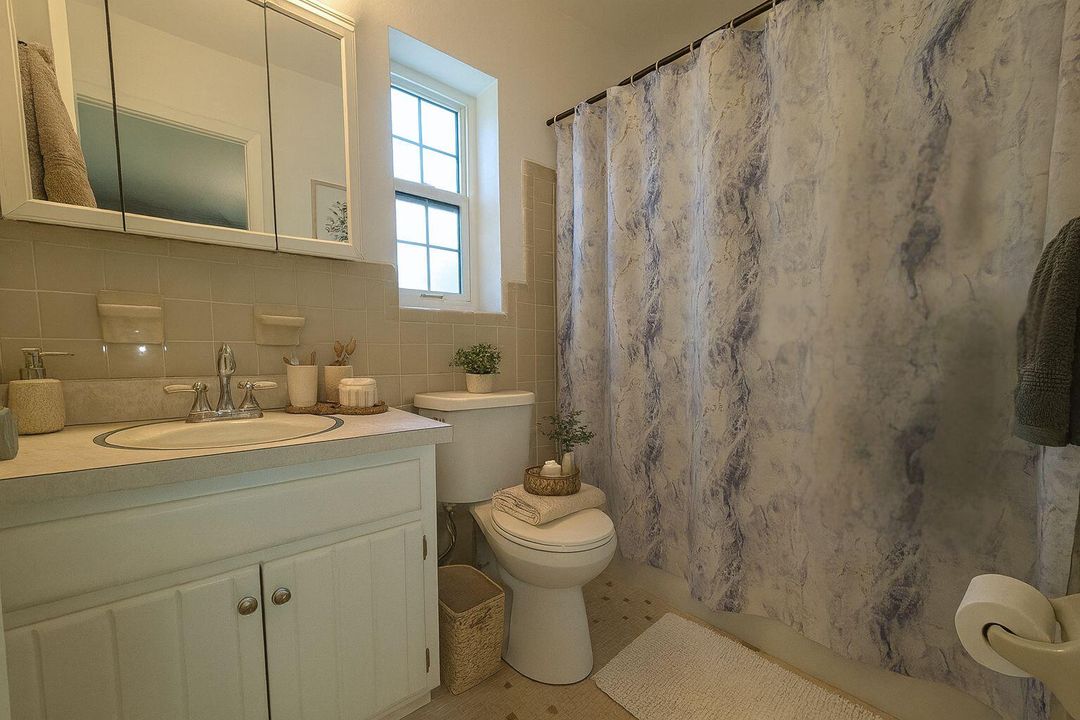 待售: $99,900 (1 贝兹, 1 浴室, 624 平方英尺)