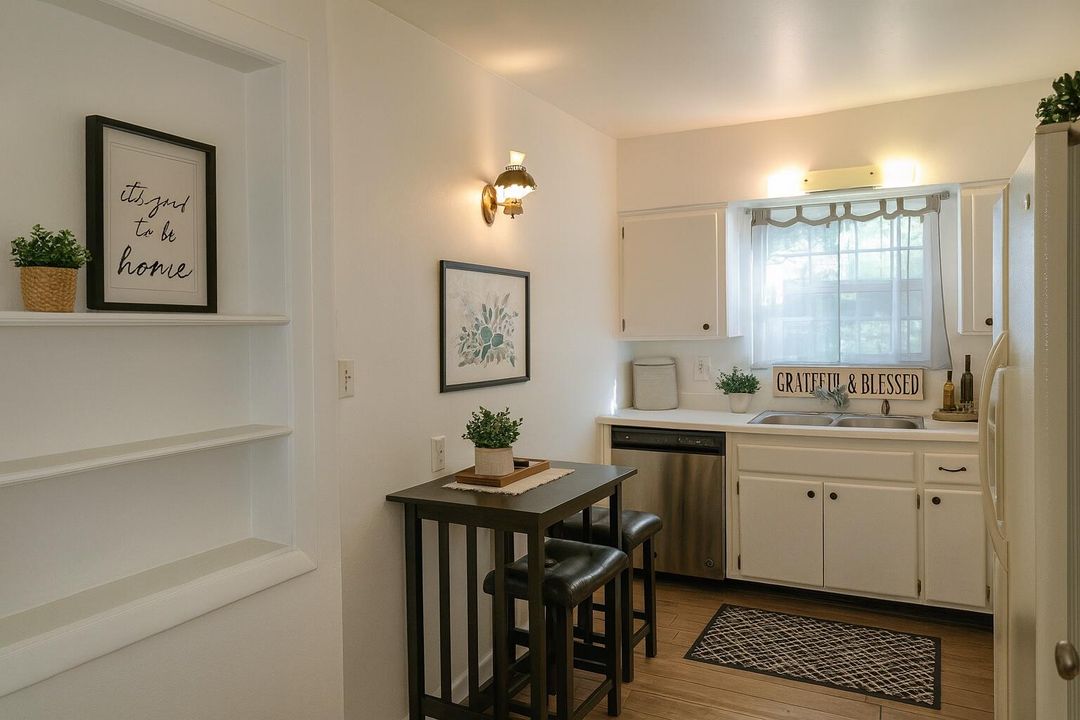 待售: $99,900 (1 贝兹, 1 浴室, 624 平方英尺)