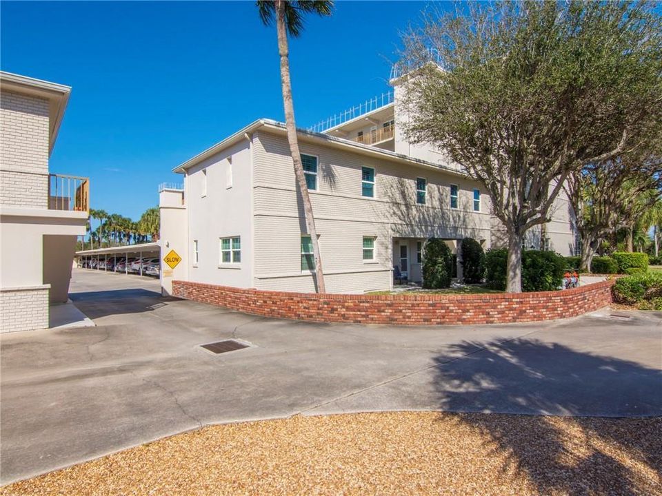 待售: $99,900 (1 贝兹, 1 浴室, 624 平方英尺)