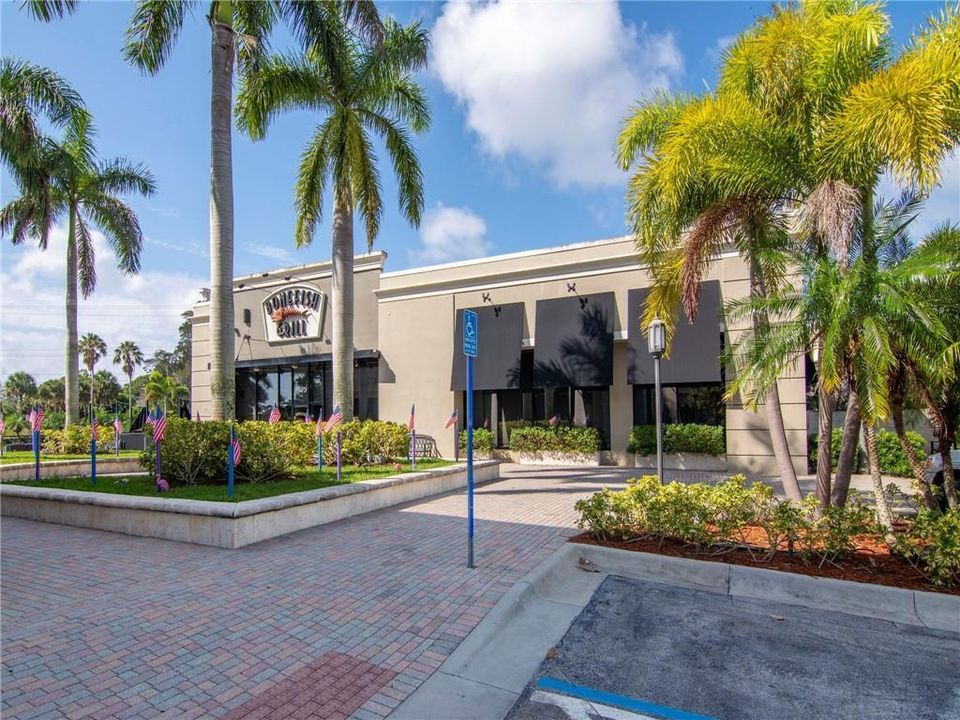 待售: $99,900 (1 贝兹, 1 浴室, 624 平方英尺)