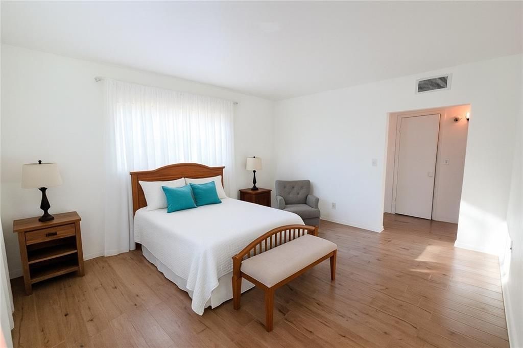 待售: $99,900 (1 贝兹, 1 浴室, 624 平方英尺)