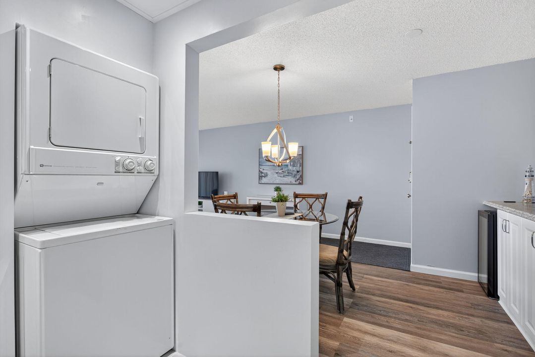 En Venta: $299,000 (2 camas, 2 baños, 966 Pies cuadrados)