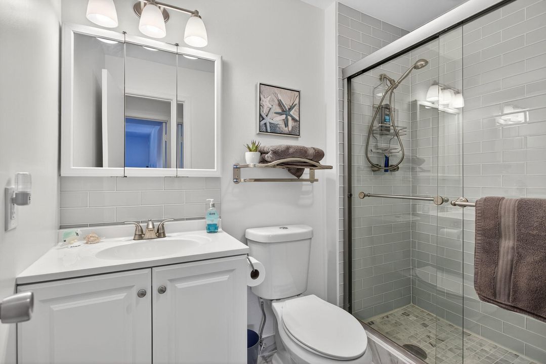 En Venta: $299,000 (2 camas, 2 baños, 966 Pies cuadrados)