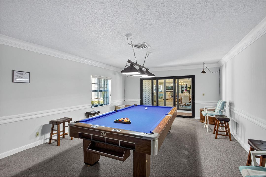 En Venta: $299,000 (2 camas, 2 baños, 966 Pies cuadrados)