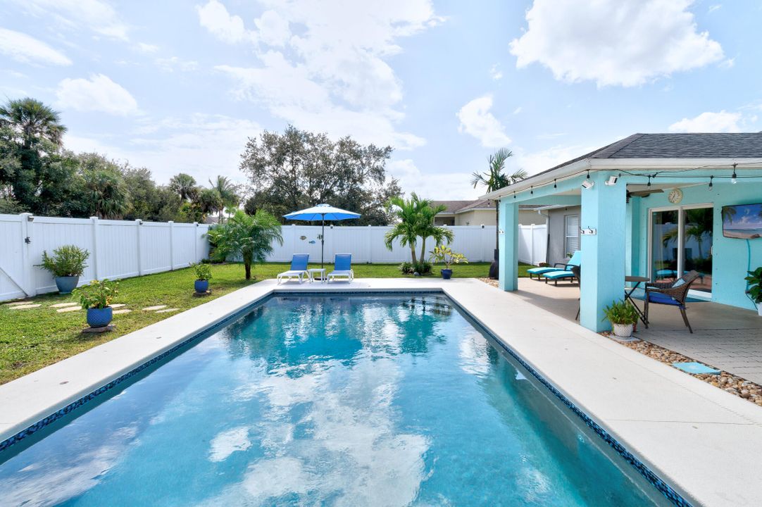 合同活跃: $544,900 (3 贝兹, 2 浴室, 2020 平方英尺)