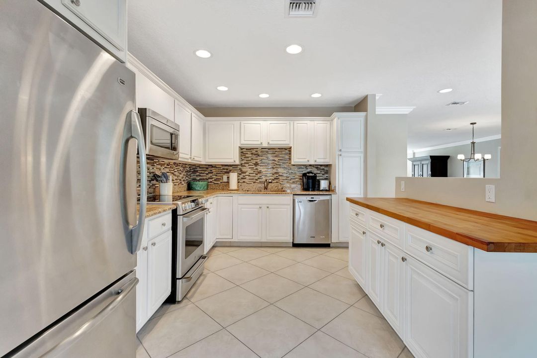 For Sale: $469,000 (3 beds, 2 baths, 1824 Square Feet)