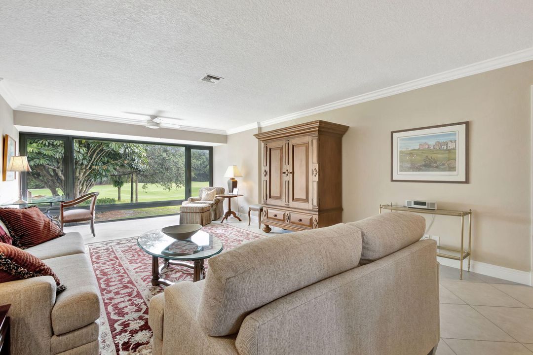 For Sale: $469,000 (3 beds, 2 baths, 1824 Square Feet)