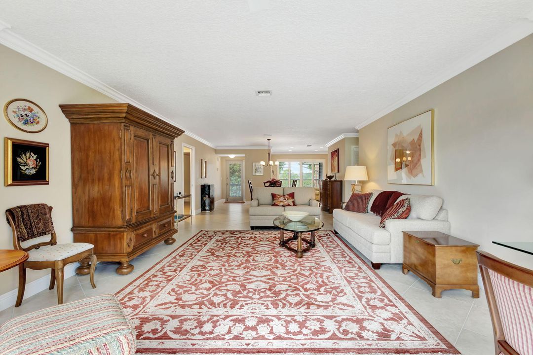 For Sale: $469,000 (3 beds, 2 baths, 1824 Square Feet)