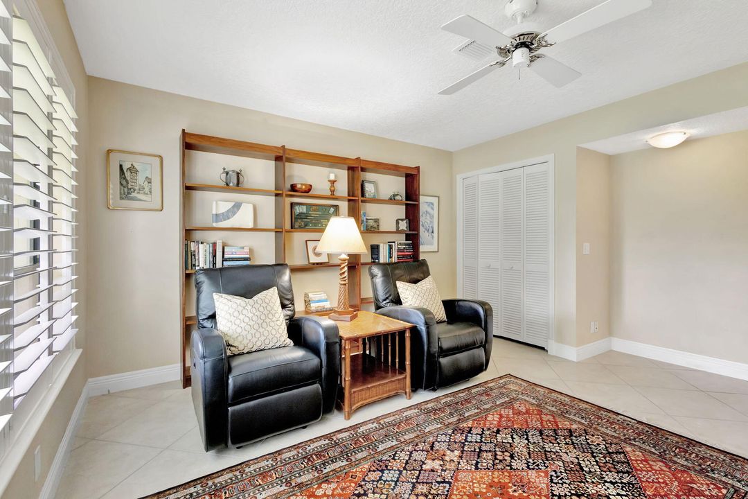 For Sale: $469,000 (3 beds, 2 baths, 1824 Square Feet)