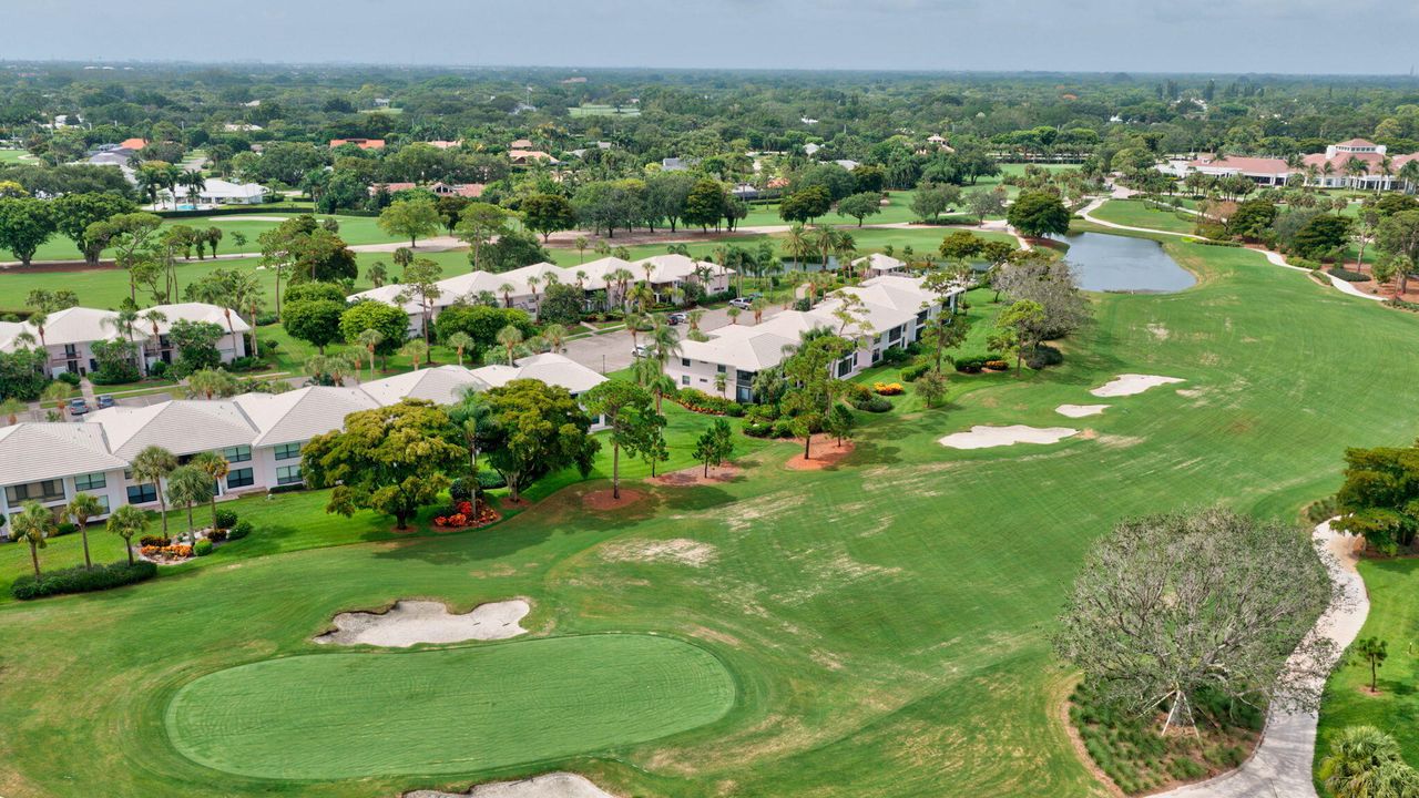 For Sale: $469,000 (3 beds, 2 baths, 1824 Square Feet)