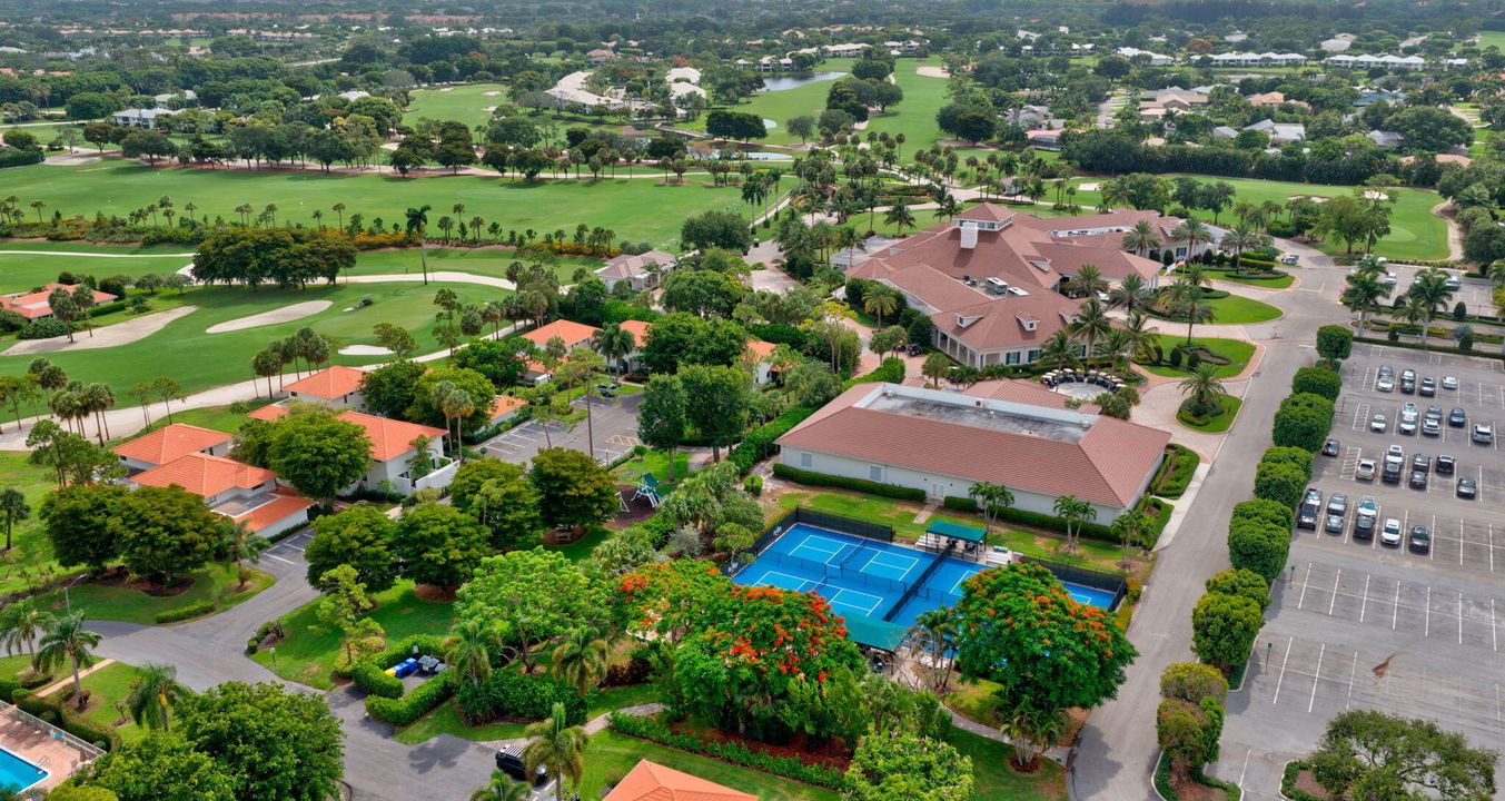 For Sale: $469,000 (3 beds, 2 baths, 1824 Square Feet)