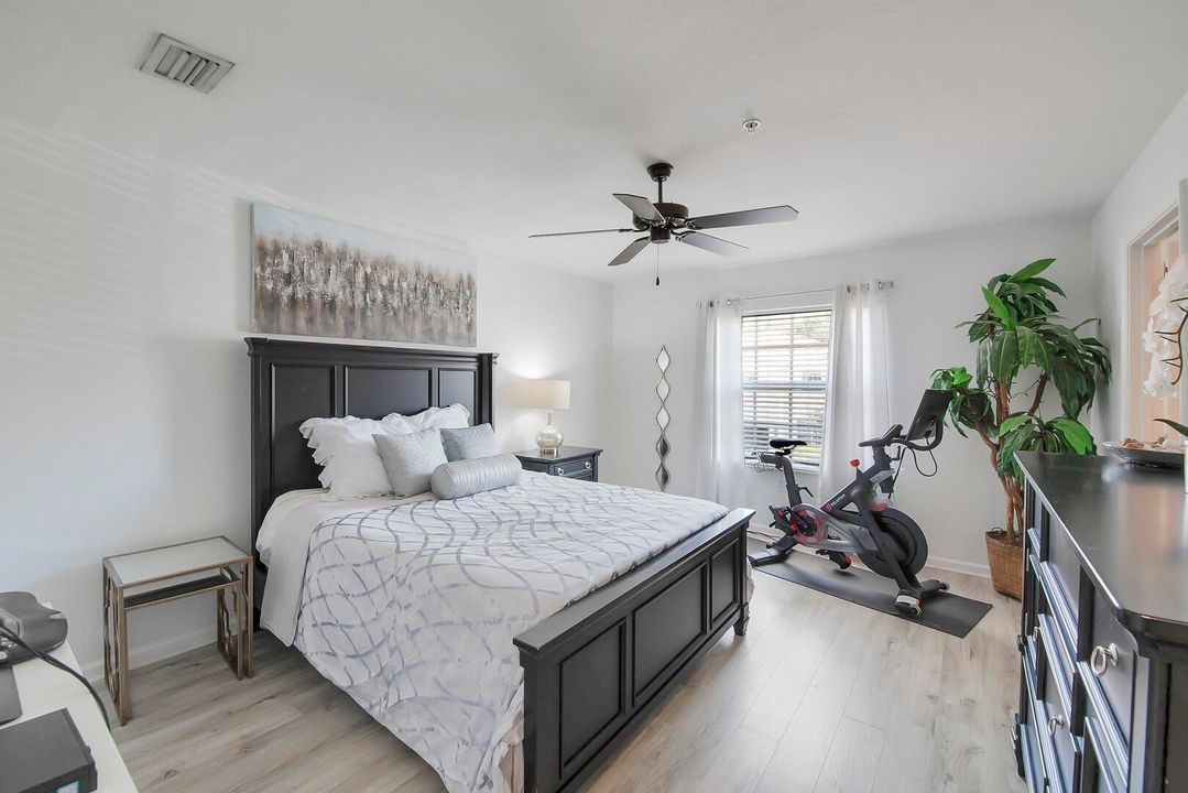 For Sale: $479,900 (4 beds, 3 baths, 2108 Square Feet)