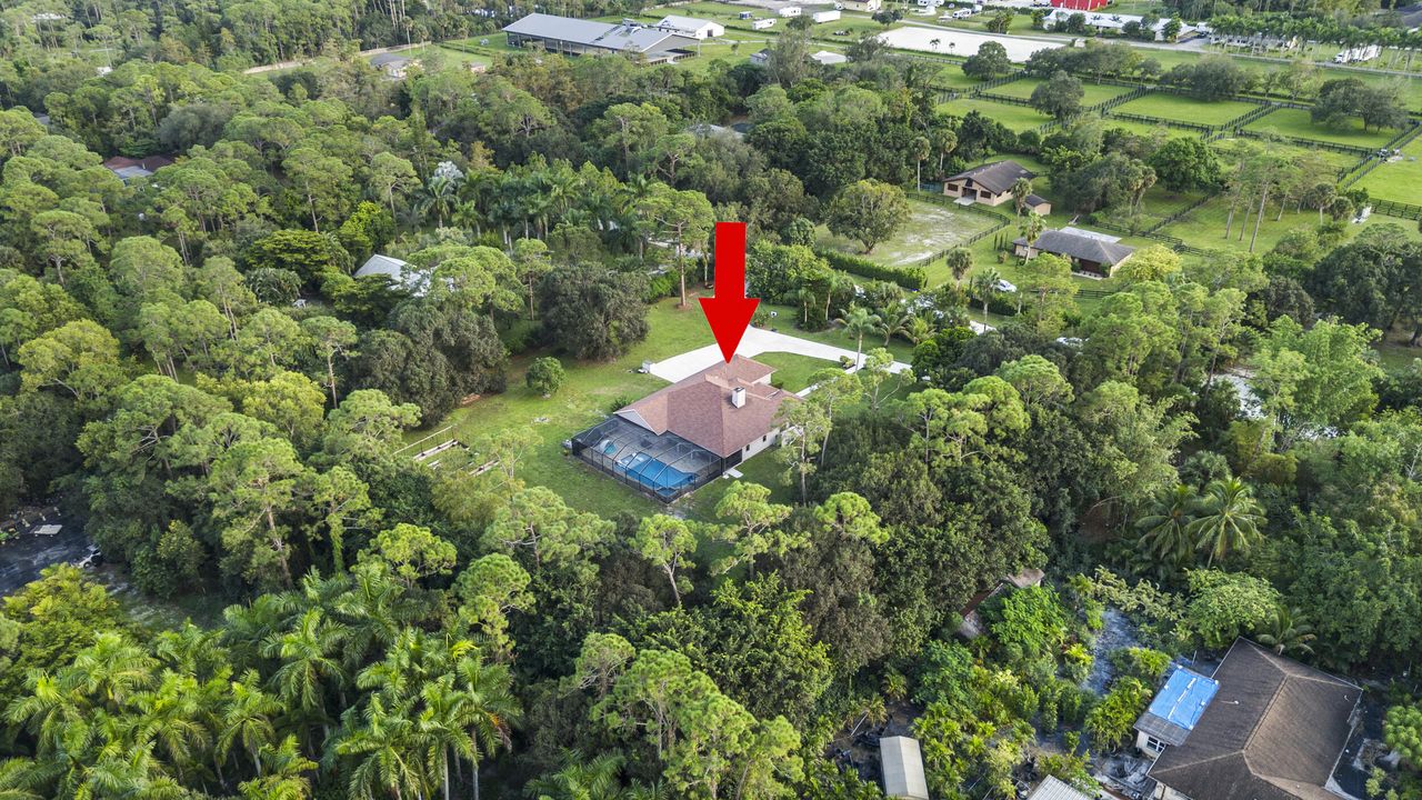 Activo con contrato: $899,999 (4 camas, 3 baños, 2649 Pies cuadrados)