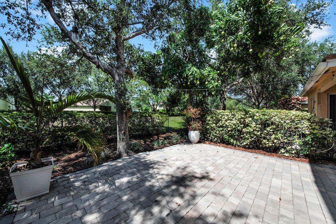 For Sale: $479,900 (4 beds, 3 baths, 2108 Square Feet)