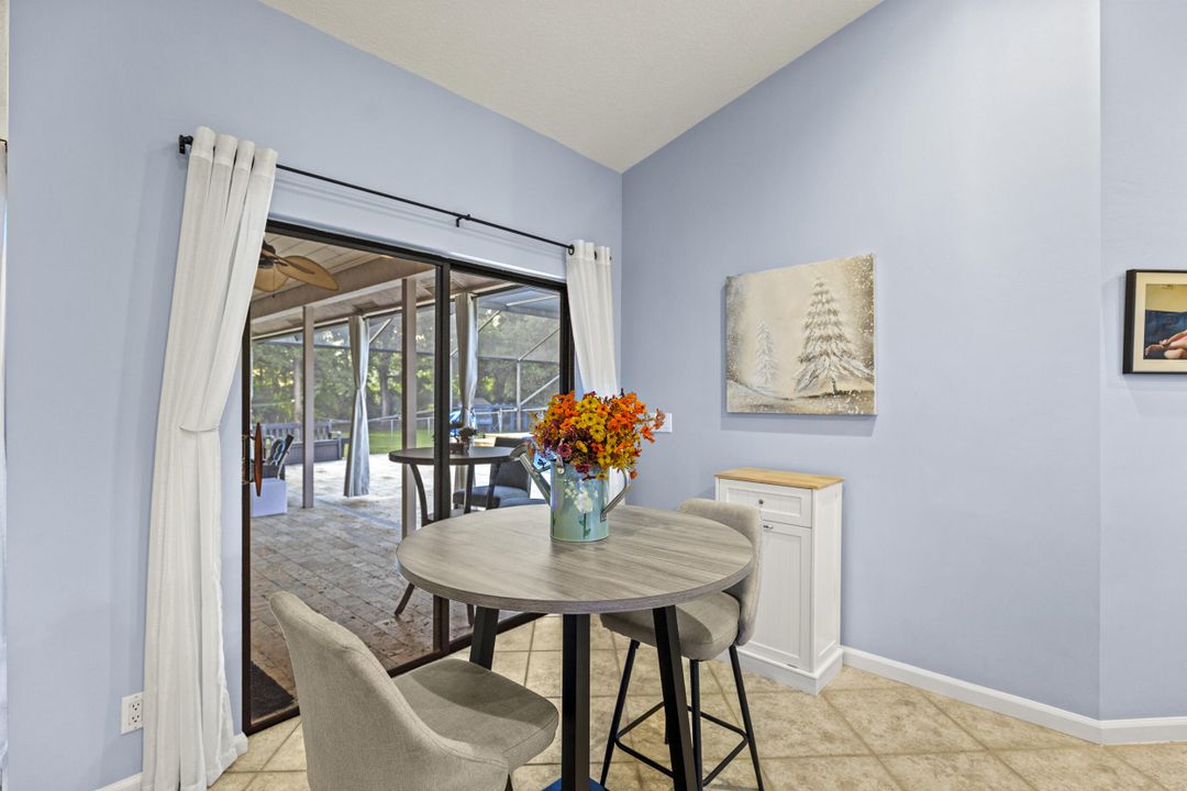 Activo con contrato: $899,999 (4 camas, 3 baños, 2649 Pies cuadrados)