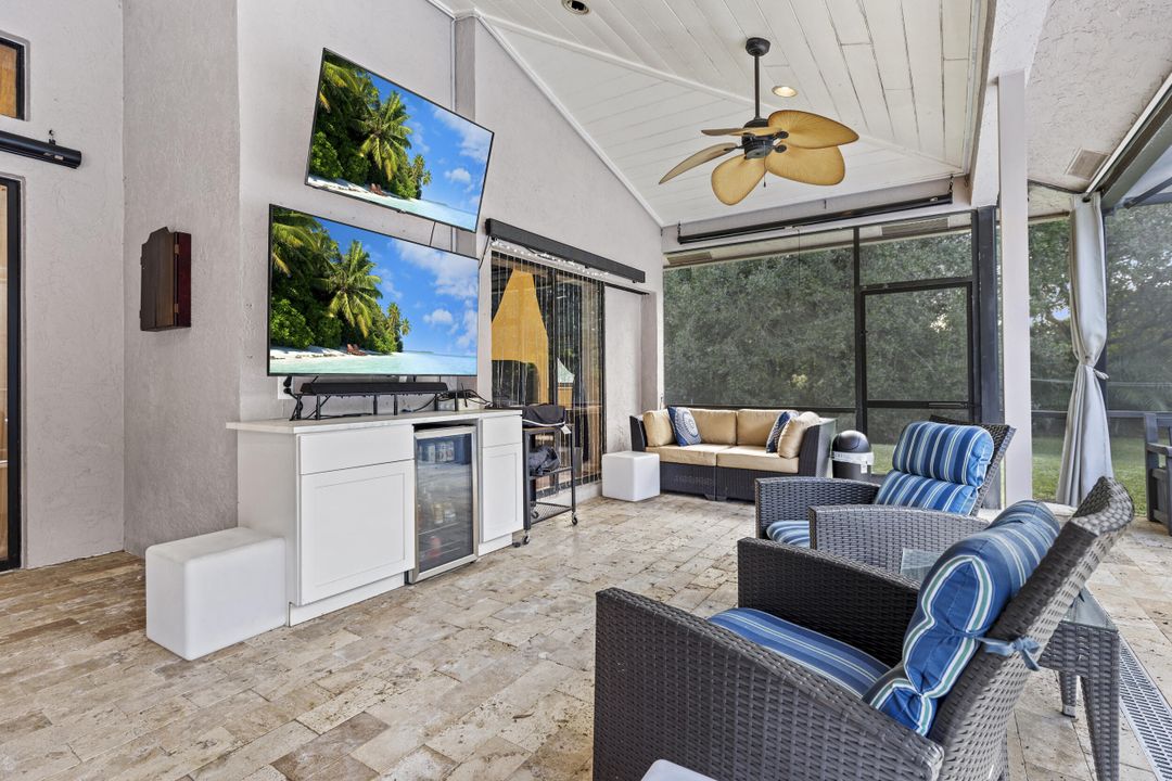 Activo con contrato: $899,999 (4 camas, 3 baños, 2649 Pies cuadrados)