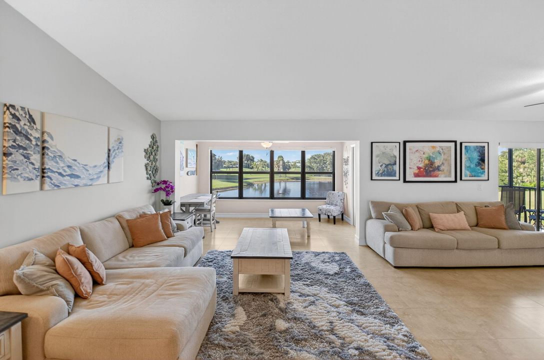 Active With Contract: $3,000 (2 beds, 2 baths, 1598 Square Feet)