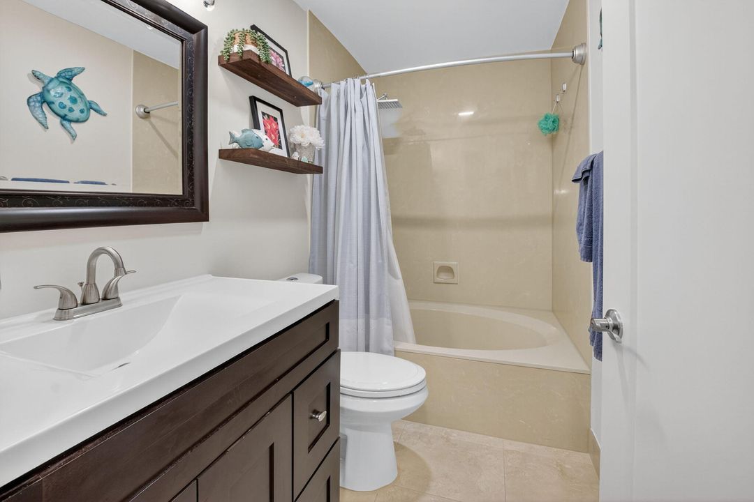 Active With Contract: $3,000 (2 beds, 2 baths, 1598 Square Feet)