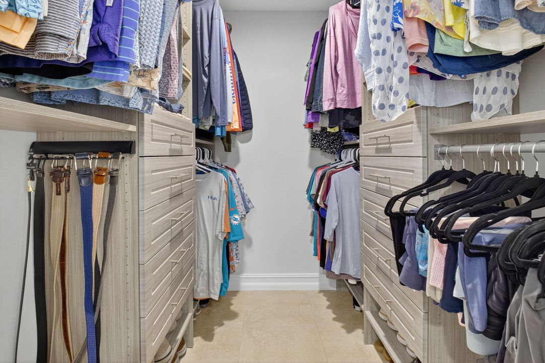 Active With Contract: $3,000 (2 beds, 2 baths, 1598 Square Feet)