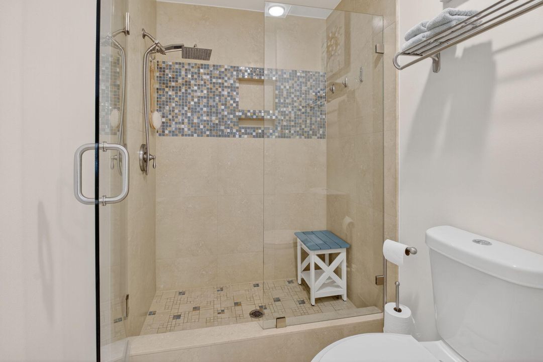 Active With Contract: $3,000 (2 beds, 2 baths, 1598 Square Feet)