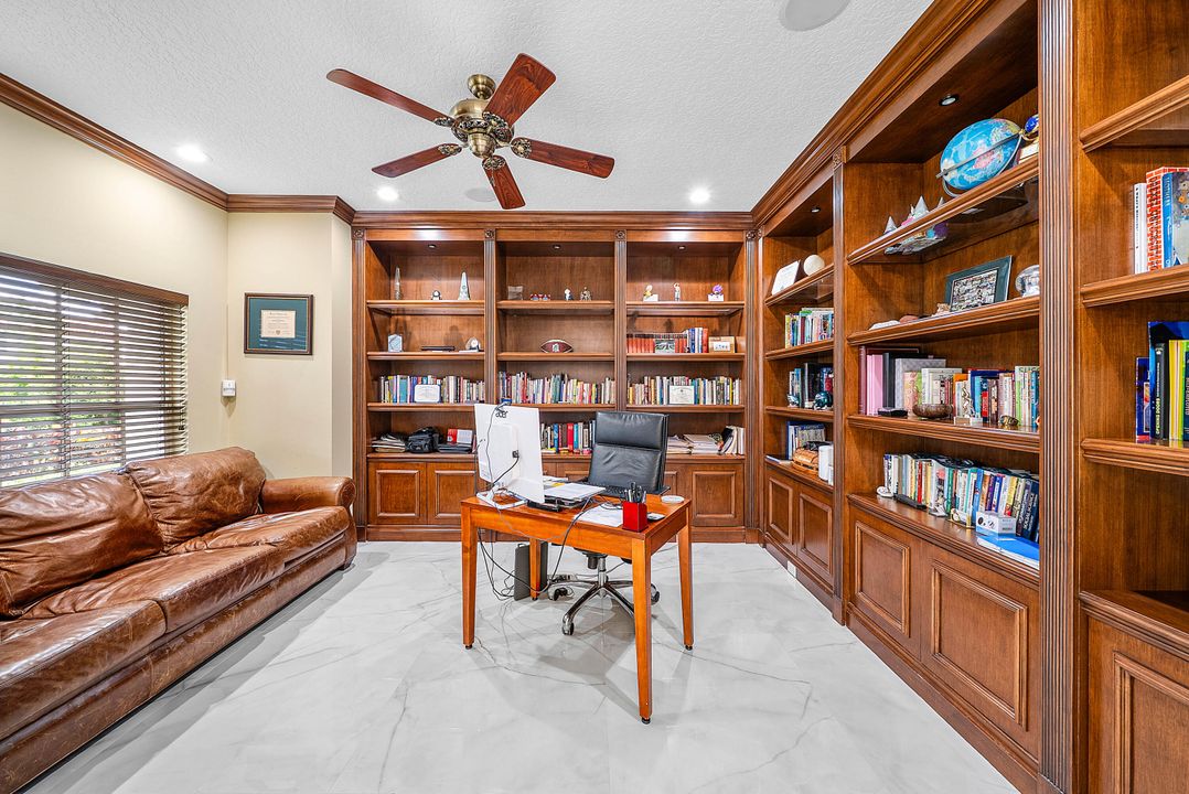 For Sale: $3,495,000 (5 beds, 5 baths, 4497 Square Feet)