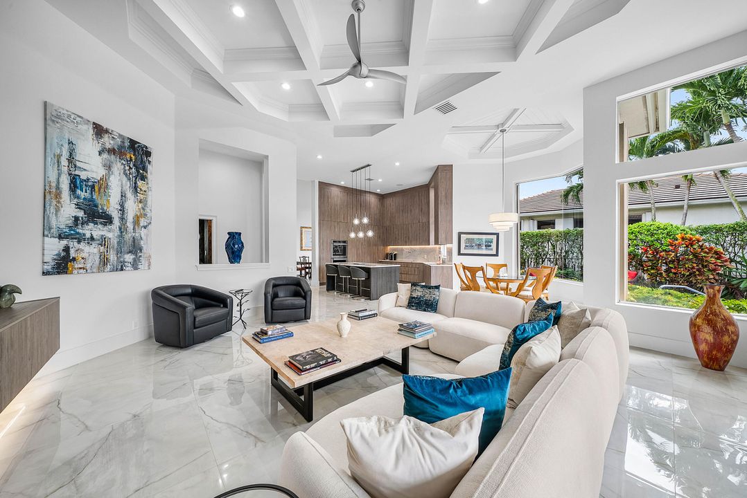 For Sale: $3,495,000 (5 beds, 5 baths, 4497 Square Feet)