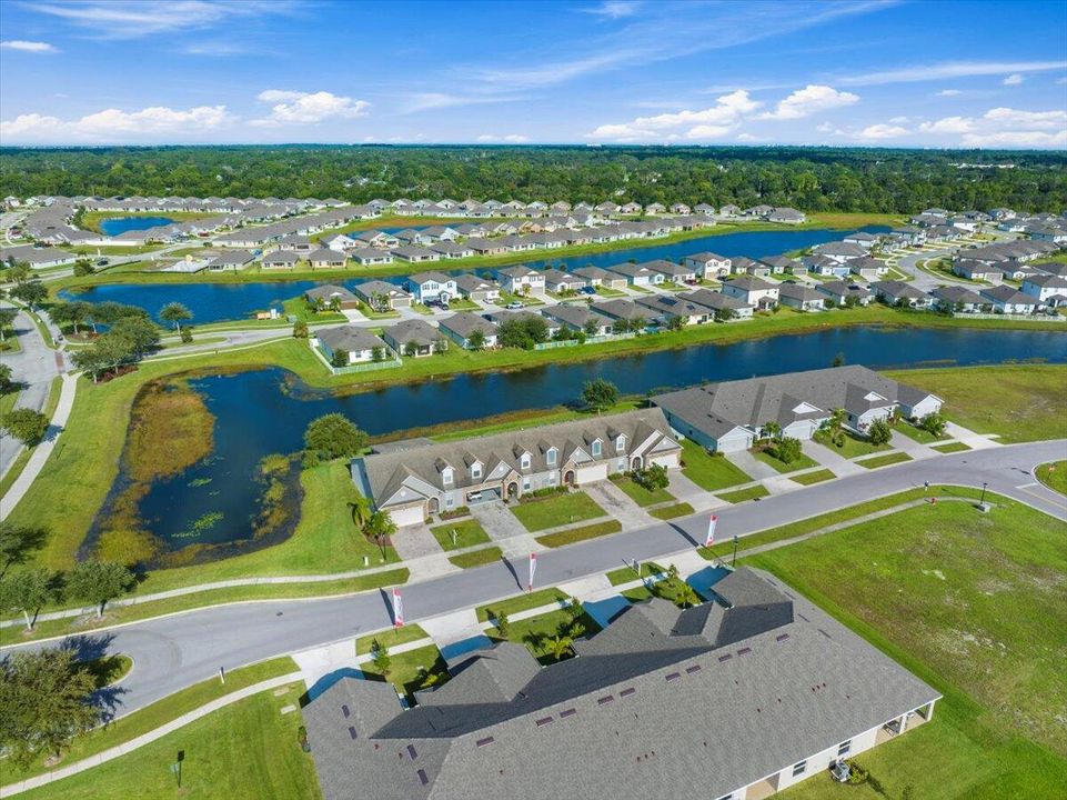 合同活跃: $310,000 (3 贝兹, 2 浴室, 1985 平方英尺)