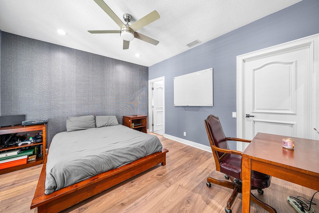 For Sale: $3,495,000 (5 beds, 5 baths, 4497 Square Feet)