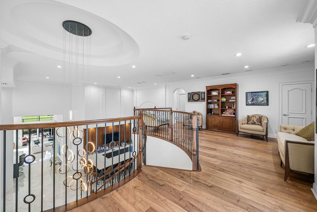 For Sale: $3,495,000 (5 beds, 5 baths, 4497 Square Feet)