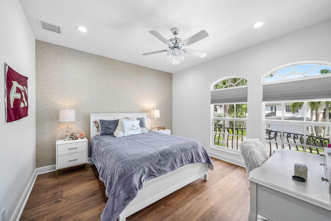 For Sale: $3,495,000 (5 beds, 5 baths, 4497 Square Feet)