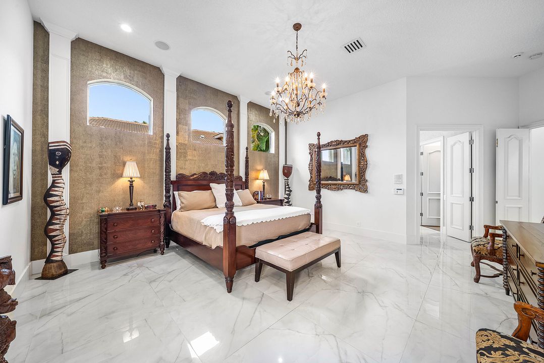 For Sale: $3,495,000 (5 beds, 5 baths, 4497 Square Feet)