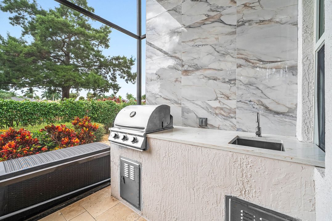 For Sale: $3,495,000 (5 beds, 5 baths, 4497 Square Feet)