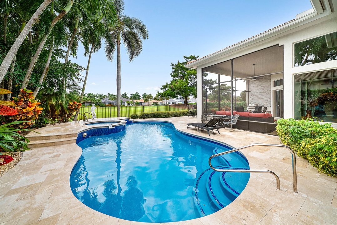 For Sale: $3,495,000 (5 beds, 5 baths, 4497 Square Feet)