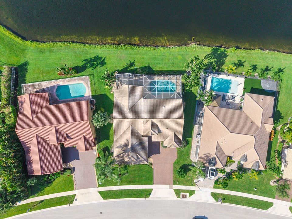 Active With Contract: $499,000 (3 beds, 3 baths, 2254 Square Feet)