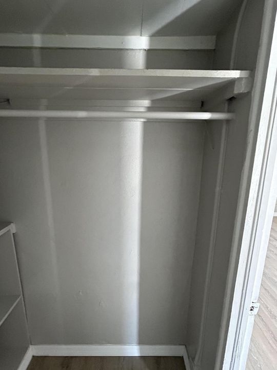 Activo con contrato: $1,250 (1 camas, 1 baños, 400 Pies cuadrados)