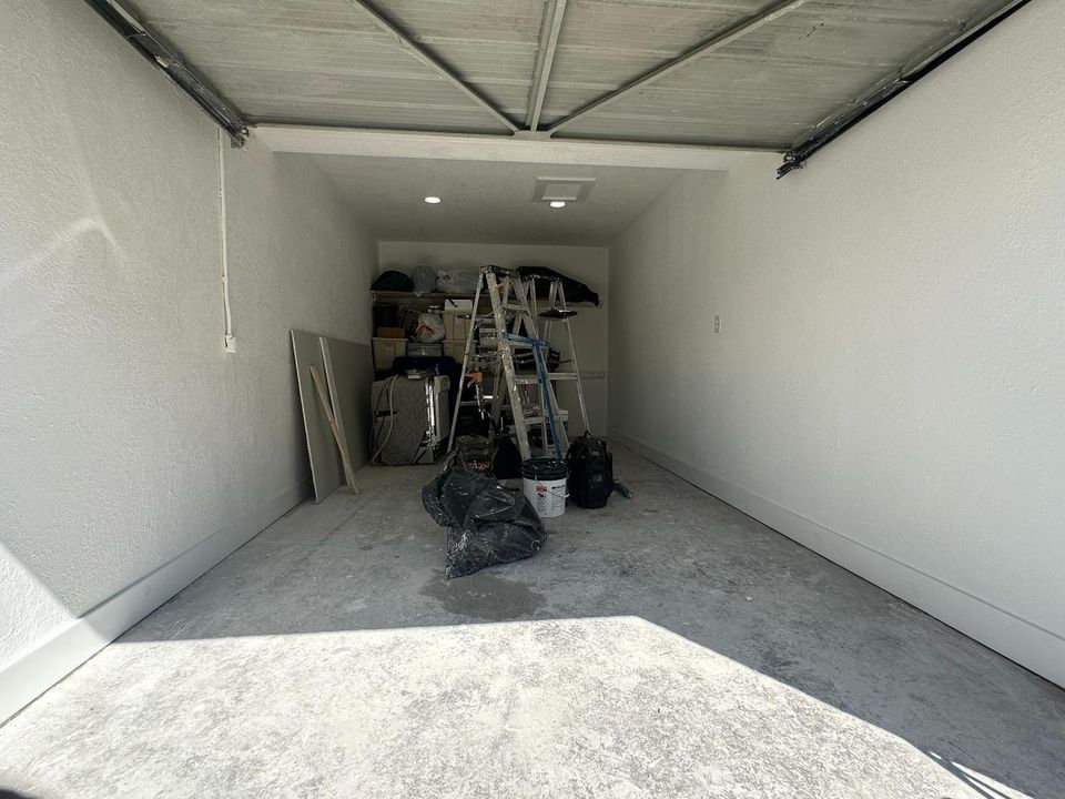 出租: $2,500 (2 贝兹, 1 浴室, 862 平方英尺)