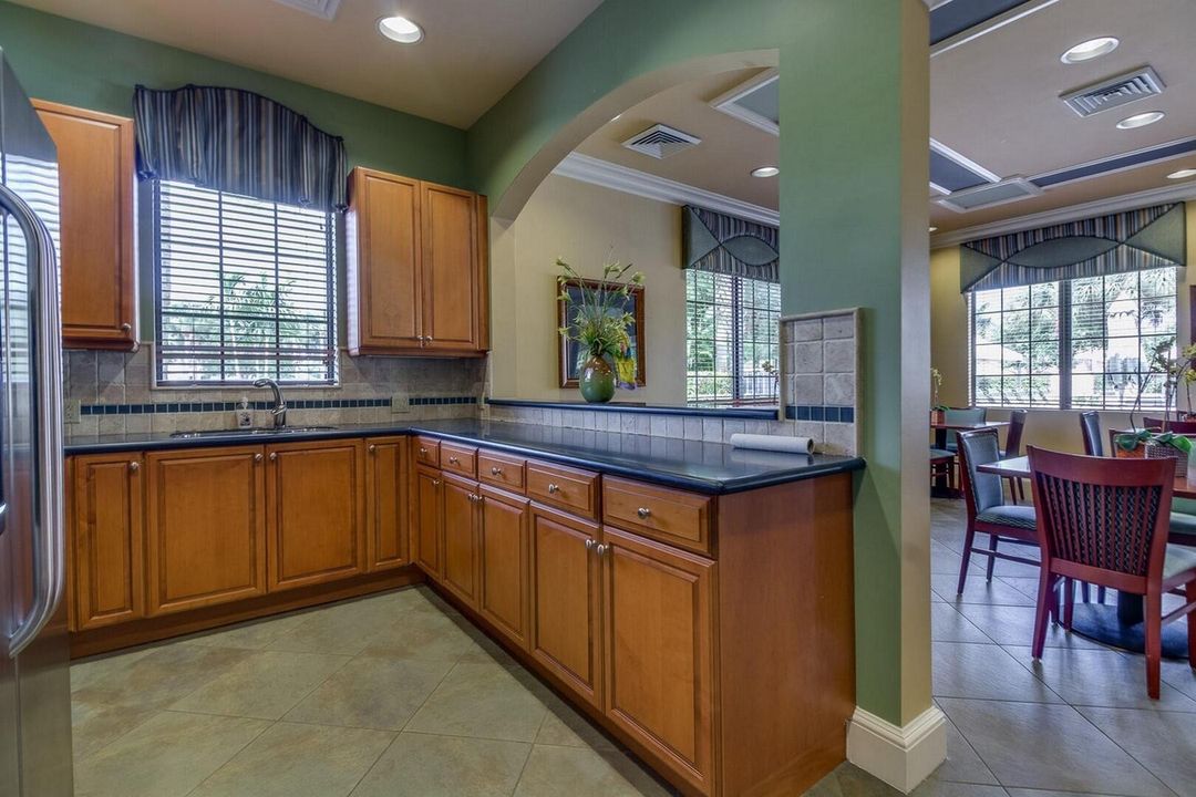 For Sale: $479,900 (4 beds, 3 baths, 2108 Square Feet)